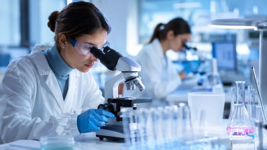 Representative image: A modern dermatology research laboratory scene illustrating Almirall’s Q1 2026 growth momentum, as Ebglyss and Ilumetri strengthen its biologics-led medical dermatology strategy in Europe.