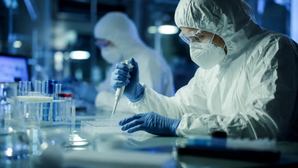 Vasomune Therapeutics is positioning investigational Tie2 agonist Pegevongitide for potential use in vascular leak, severe trauma and CBRN-related medical emergencies ahead of its NATO NSPA presentation. Representative image.