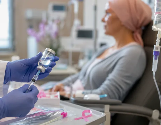 Akeso advances its breast cancer pipeline as the Phase II AK146D1 study evaluates the TROP2/Nectin-4 bispecific ADC in combination with ivonescimab in advanced HER2-negative breast cancer. Representative image.